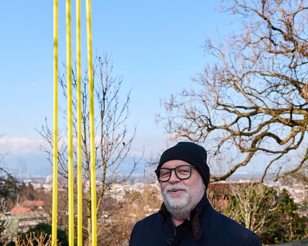 Bernhard Fritz bei der Ausstellung von Wolfgang Schwarzmann